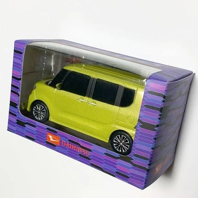 大发 Tanto LA650S 拉回汽车芥末黄色金属色全新颜色,二手 — 第 1/3 张图片