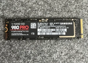 Samsung 980 PRO NVMe M.2 SSD 1TB, PCIe 4.0x4, NVMe MZ-V8P1T0BW - auch für PS5 - Bild 1 von 3