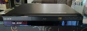 Sony BDP-S300/SM Blu-ray Player mit Netzkabel KEINE Fernbedienung HD 1080 - Bild 1 von 9