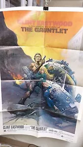 VTG 1977 THE GAUNTLET FULL SHEET FOLDED FILM MOVIE POSTER ORIG SEE PICS - Picture 1 of 9