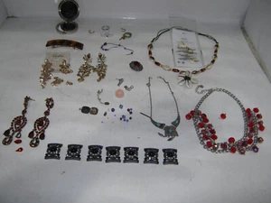 COSTUME JEWELLERY PARTS / REPAIRS ( No.12 ) - Picture 1 of 11