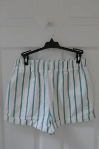 Forever 21 White & Green Striped High-Rise Fabric Shorts Gently Worn Size: M - Picture 1 of 7