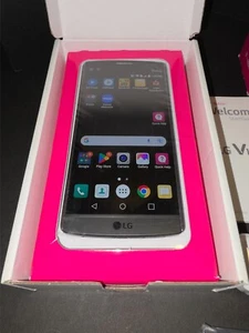LG V10 V910 T-Mobile - 64GB - Black + 2 Batteries + 2 Extra rear covers - Picture 1 of 20