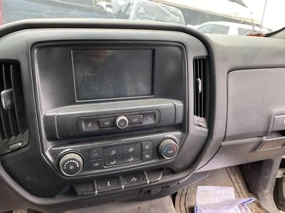 Used Front Center Infotainment Display fits: 2018 Chevrolet Silverado 2500 picku - Image 1 of 4