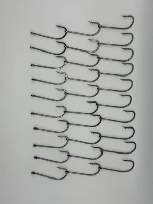 2/0 Gang Hooks - 3 Hooks - 10 per Pack - sure to catch fish - image 1 of 4