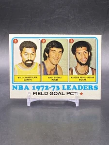 1972-73 Topps #155 Kareem Abdul-Jabbar Wilt Chamberlain Los Angeles Lakers VTG - Picture 1 of 2