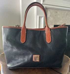 Dooney & Bourke borsa vintage in pelle grana di ciottoli nera - Foto 1 di 18