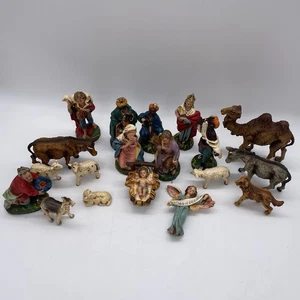 Statuina presepe italiana vintage anni 50 19 pezzi cartapesta argilla dipinta Italia - Foto 1 di 18