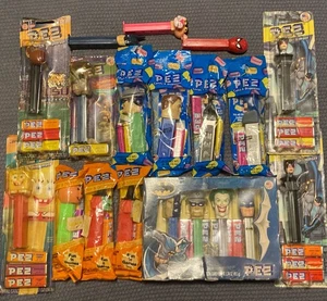 Lot of 19 Assorted Pez Dispensers - Picture 1 of 3