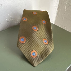 VTG Neck Tie Featuring Swans Made In England By Robert Kirk For Berkley Cravats - Picture 1 of 12