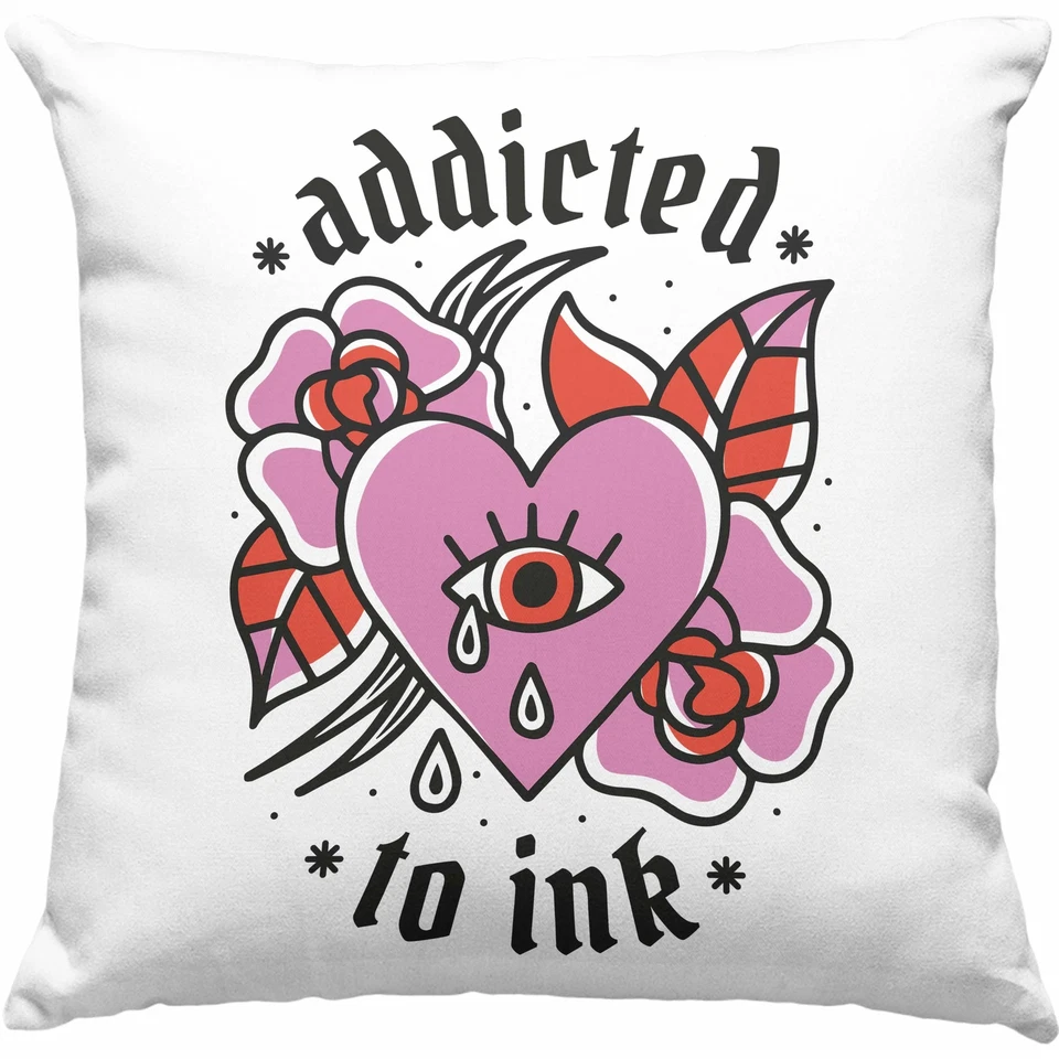 Trendation - Tätowiererin Geschenk Kissen Addicted To Ink Geschenkidee für Frau - Immagine 1 di 1