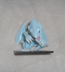 2002 Mattel Yu-Gi-Oh! Toon Blue Eyes White Dragon 1.5" FIGURE Vintage Kaiba - Picture 1 of 5