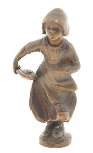 FIGURA DE BRONCE ESCULTURA KARK - NIÑA LLEVA PLATO CON PECES - Imagen 1 de 5