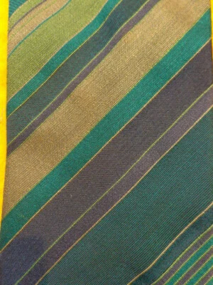 1960-е 1970-е ERNST ВИНТАЖНЫЙ ~ МУЖСКОЙ ГАЛСТУК ~ АРМЕЙСКИЕ ОЛИВКОВО-ЗЕЛЕНЫЕ КОРИЧНЕВЫЕ ПОЛОСКИ ~ 53» - Изображение 1 из 4