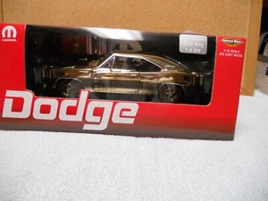 1/18 RC ERTL 2004 Gold Chrome W/black wing 1969 Dodge Daytona 1 of 204 - Picture 1 of 4