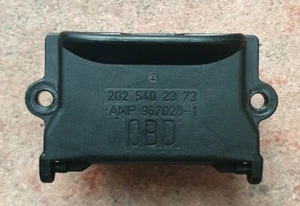 SMART FORTWO MERCEDES W212 E220 2015 X156 OBD DIAGNOSTIC PLUG COVER TRIM HOLDER - Picture 1 of 3