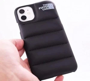 The Puffer Case für iPhone 13 6,1 Zoll Trendy Komfort Plüsch Daunen Soft Touch - Bild 1 von 6