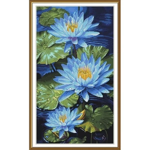 Gezähltes Kreuzstich-Set blaue Lotusblumen Blumen zum Selbermachen Nova Sloboda - Bild 1 von 3
