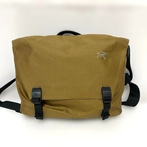 ARC'TERYX GRANVILLE 10 COURIER BAG Brown - Picture 1 of 11