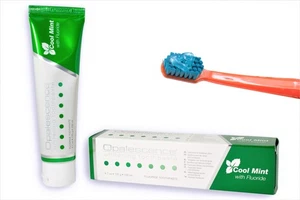 Opalescence Whitening Zahncreme 100 ml  Cool Mint + 5 x Curaprox 5460 Zahnbürste - Bild 1 von 7