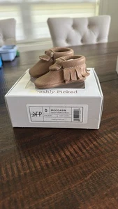 FRESHLY PICKED Leather Fringe City Moccasins Moccs Size 0 EUC - Picture 1 of 7