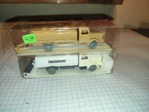 IMU 1:87 LKW 20003 und 20002 Mercedes Benz Sprengwagen Strassendienst in OVP  - Bild 1 von 5
