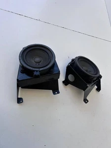Altavoz delantero izquierdo puerta delantera mercedes-benz vito viano w639 2006 mcj21695 - Imagen 1 de 4