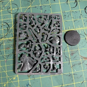 Space Wolves: Wolf Guard Battle Leader Warhammer 40K - NOS - Picture 1 of 1