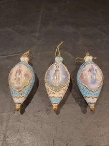 Colección de adornos de porcelana Visiones de María reliquia edición Bradford - Imagen 1 de 4