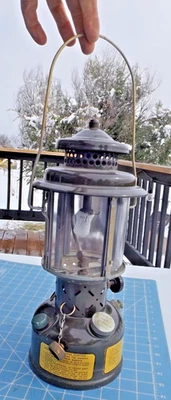 De colección 1963 Militar de EE. UU. Milspec Macomb King-Seeley Termo Coleman Linterna Foto 1 de 4