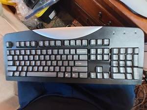 GATEWAY KEYBOARD MODEL SK-9921,PS2 ,CLEANED AND TESTED. - Picture 1 of 6