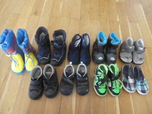 Kinderschuhe Gr. 22 Jungen 9 Paare - Bild 1 von 4