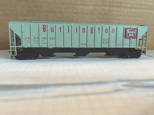 Athearn HO 54' PS Covered Hopper Grain Burlington Route #184667 - Bild 1 von 6