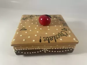 Scatola portaoggetti Carrie Wroot ceramica firmata cioccolato/amore con coperchio - Foto 1 di 5