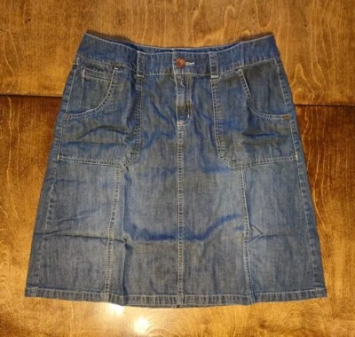 GH Bass Sz 8 Women's Blue Denim Chambray Skirt 100% Lightweight Cotton Pockets - Image 1 of 4