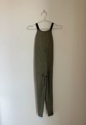 Fabletics Women's Seamless Rib Jumpsuit in Olive Green Size XSMALL Foto 1 de 4