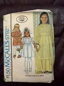 ⭐️VTG McCalls Schnittmuster 5792 Laura Ashley Kleinkind Mädchen Kostüm Gr. 4 SCHNITT - Bild 1 von 2