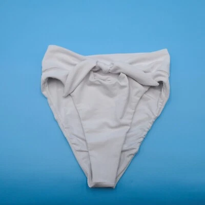 Parte inferior de bikini Beach Riot mediana blanca acanalada con volantes cintura alta brasileña nueva Foto 1 de 4