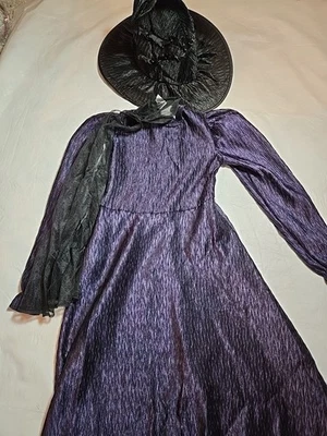 Vestido, sombrero y capa Wicked Elphaba negro y morado. Talla 7/8. Sin embalaje Foto 1 de 4