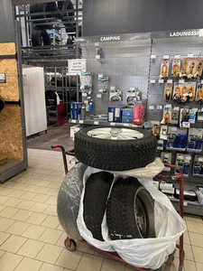 Winterreifen Fulda auf Alufelgen 17 Zoll, R 60, 215 cm - Bild 1 von 10