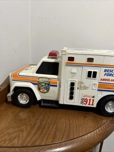 Buddy L Rescue Force Ambulance RF6 1993 SOLO PARTI! Porta posteriore mancante! Così com'è - Foto 1 di 16