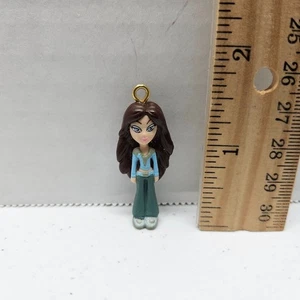 Bratz HIP HOLIDAY MINI ORNAMENT - Modellino bambola 1,5" - Vintage Enesco 2005 - Foto 1 di 2