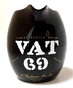 Vintage VAT 69 Scotch Whisky Wasserkrug von Wade - Bild 1 von 6