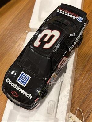 Dale Earnhardt #3 1995 Chevy Lumina  1:24 Die Cast Racing collectibles club bank - Image 1 of 4