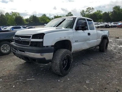 Radiator Fits 06-10 SIERRA 2500 PICKUP 4848027 Foto 1 de 4