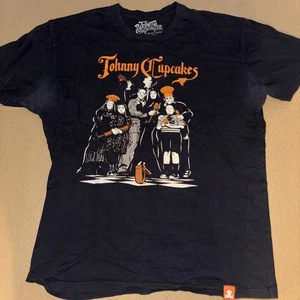 Men’ Johnny Cupcakes Addams Family T-shirt Black XL - Picture 1 of 5