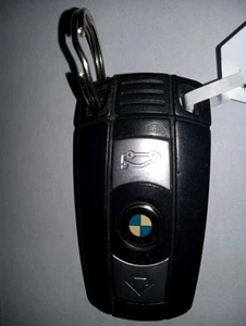 BMW Key Fob 2009 328i - Picture 1 of 3