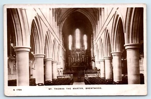 POSTCARD BRENTWOOD - ST THOMAS THE MARTYR RPPC INTERIOR VIEW CHURCH - Picture 1 of 2