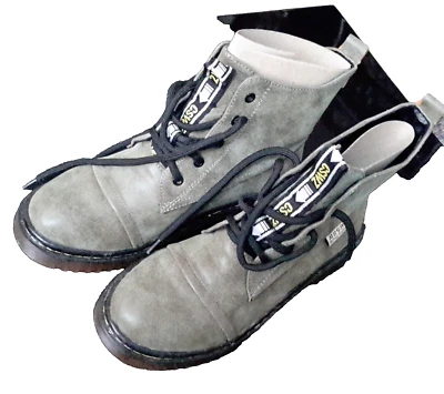 Damen Sneaker Gefütterte  Schuhe Turnschuhe Schnürer Freizeit Schuhe Gr. 38 - Bild 1 von 4