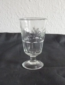 altes Glas Weinglas Grogglas Pressglas / 33 GL - Bild 1 von 3